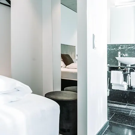 Hotel apartamentowy Blackhome South I Contactless Check-in